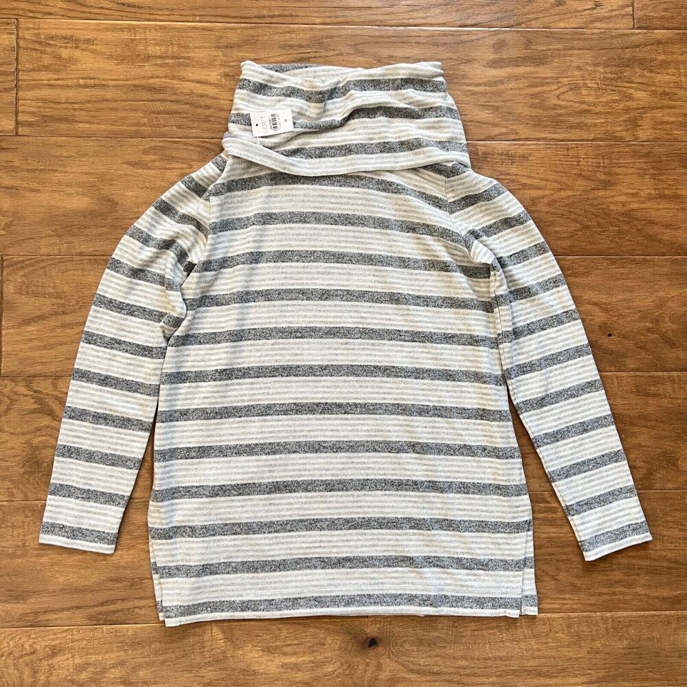 NWT Loft Tunic Top Size M Striped Cowl Neck White/Gray Soft Knit